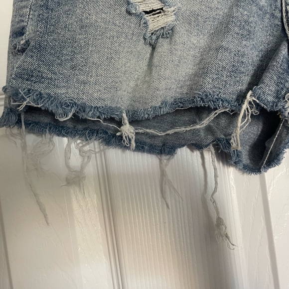 H&M Light Blue Distressed Denim Shorts - Picture 7 of 13